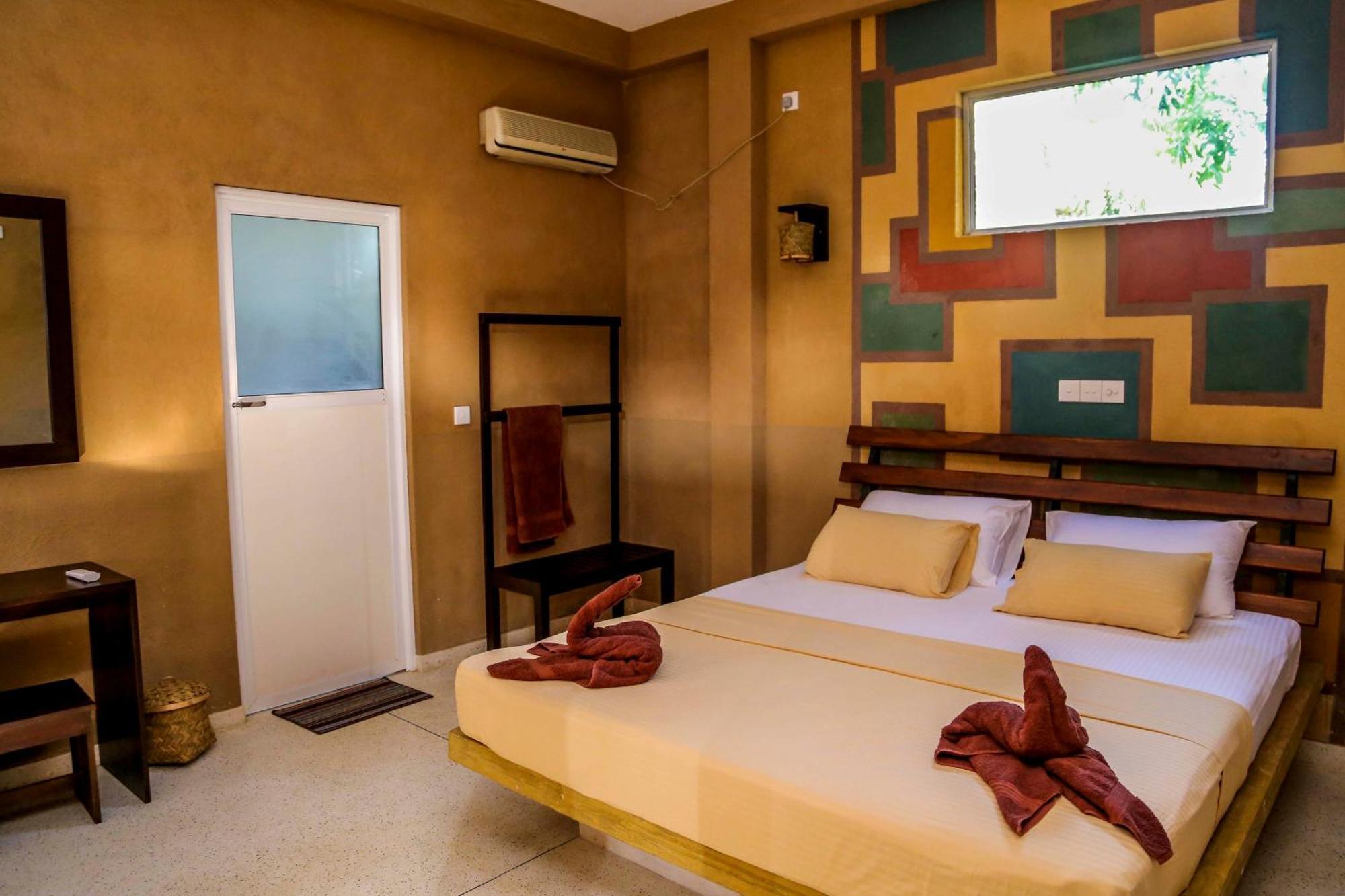 Eco Square Resort Mirissa Esterno foto