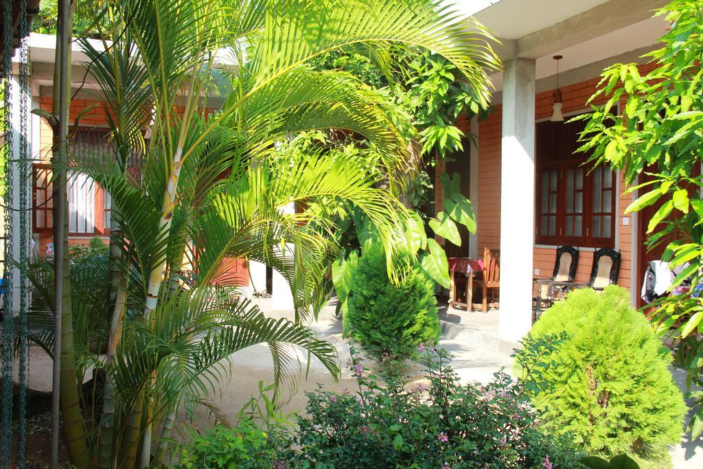 Eco Square Resort Mirissa Esterno foto