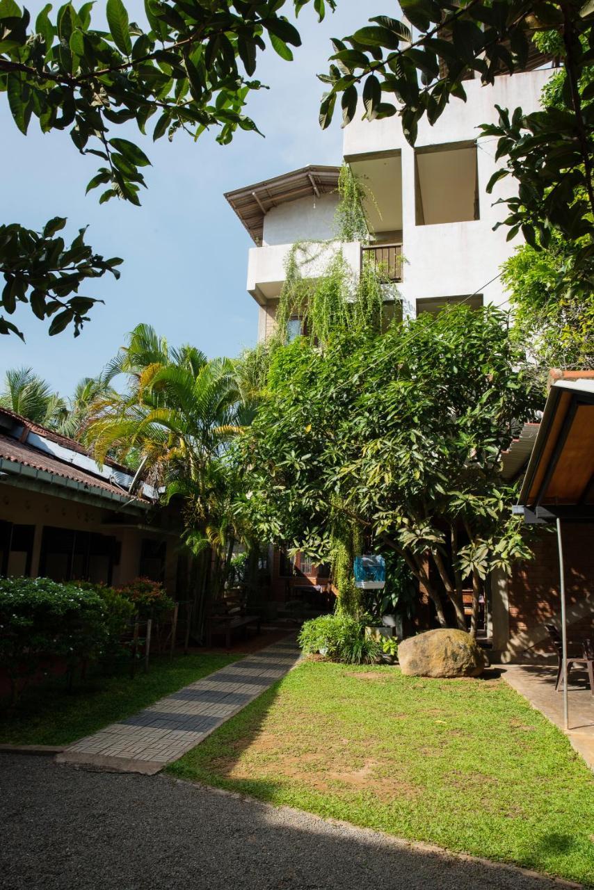 Eco Square Resort Mirissa Esterno foto