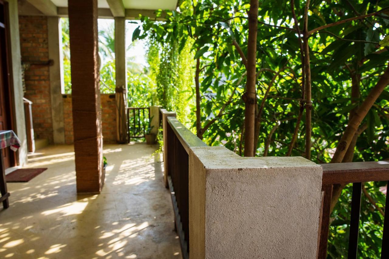 Eco Square Resort Mirissa Esterno foto